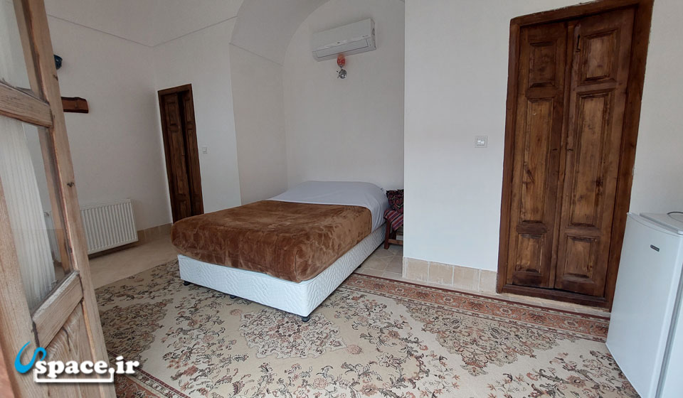 نمای اتاق ۲ تخته ملیله - اقامتگاه سنتی گلابتون - یزد